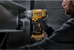 DEWALT 20V MAX Cordless Impact Wrench with Hog Ring Anvil, Brushless High Torque 1/2 Impact Gun, 4-Mode Speed, Includes Battery, Charger and Kit Bag (DCF900P1) - Image 7