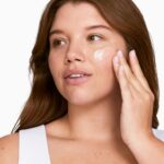 Clinique 3-Step Dramatically Different Moisturizing Lotion+ For Dry to Dry Combination Skin Types | With Glycerin | Hydrating | Now With SPF 35 - Image 5