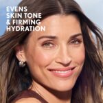COVERGIRL & Olay Simply Ageless 3-in-1 Liquid Foundation, Matte Finish, Hyaluronic & Vitamin C Formula, 220 Creamy Natural, 1 Count - Image 4