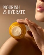 L'Occitane Immortelle Divine Cream, Anti-Aging Face Moisturizer, Firms Skin & Helps Reduce Fine Lines, Wrinkles & Age Spots, Daily Hydrating Skincare - Image 8