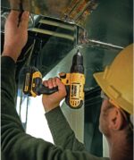 DEWALT 20V MAX* Cordless Drill/Driver Kit with Screwdriver/Drill Bit Set, 100-Piece (DCD771C2 & DWA2FTS100) - Image 9