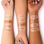 Saie Glowy Super Gel - Hydrating Makeup Primer and Illuminating Glow Serum Enriched with Vitamin C and Squalane Oil - All-Over Liquid Highlighter Makeup for Instant Glass Skin - Starglow (1 oz) - Image 6