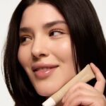 Summer Fridays Lip Butter Balm - Conditioning Lip Mask and Lip Balm for Instant Moisture, Shine and Hydration - Sheer-Tinted, Soothing Lip Care - Vanilla (.5 Oz) - Image 5