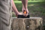 Fiskars XSharp Axe and Knife Sharpener, Ceramic sharpening stone/Fiberglass reinforced plastic case, Black/Orange, 1000601 | Ceramic sharpening stone/Fiberglass reinforced plastic case, Black/Orange, 1000601 - Image 9