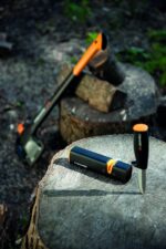Fiskars XSharp Axe and Knife Sharpener, Ceramic sharpening stone/Fiberglass reinforced plastic case, Black/Orange, 1000601 | Ceramic sharpening stone/Fiberglass reinforced plastic case, Black/Orange, 1000601 - Image 19