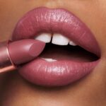 Charlotte Tilbury K.I.S.S.I.N.G Lipstick - Moisturizing & Hydrating Lipstick with Light-Diffusing Pigments for a Luminous Finish & Fuller-Looking Lips - Image 6